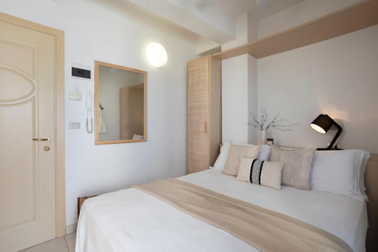 Hotel Teti เบลลาเรีย-อีเจอา มารีนา ภายนอก รูปภาพ