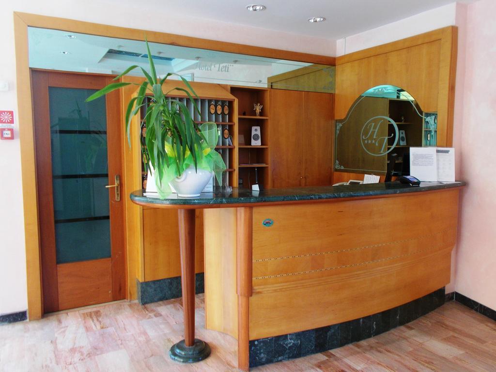 Hotel Teti เบลลาเรีย-อีเจอา มารีนา ภายนอก รูปภาพ