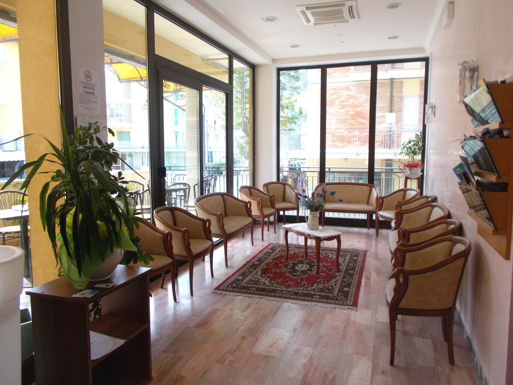 Hotel Teti เบลลาเรีย-อีเจอา มารีนา ภายนอก รูปภาพ