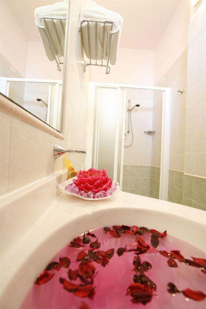 Hotel Teti เบลลาเรีย-อีเจอา มารีนา ภายนอก รูปภาพ
