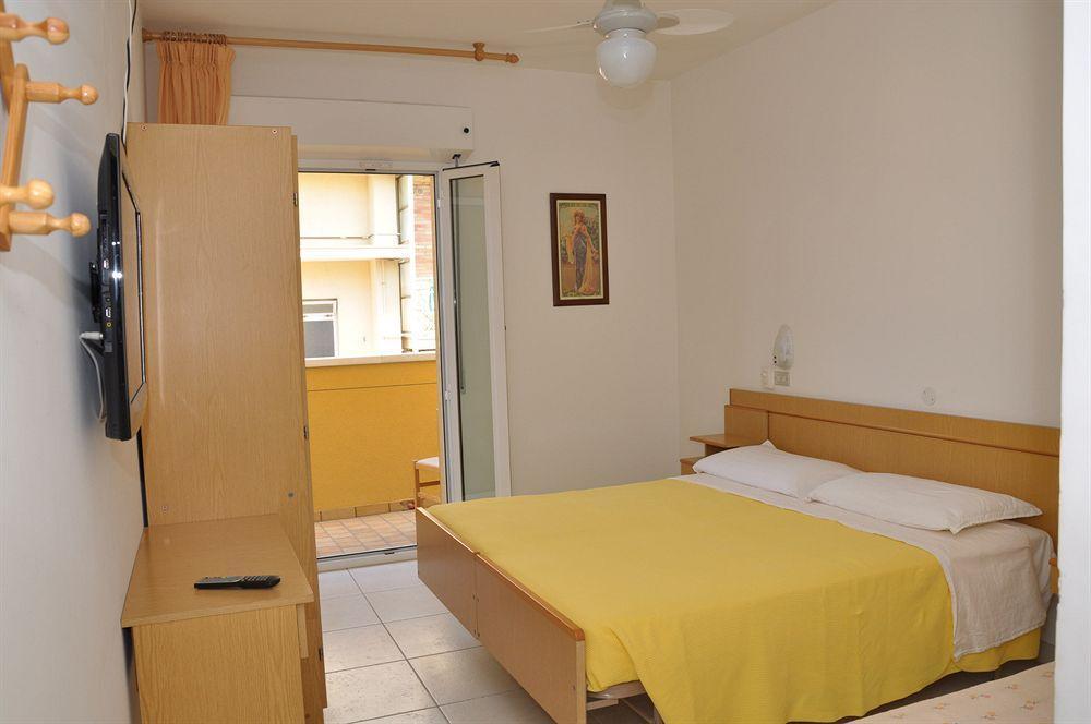 Hotel Teti เบลลาเรีย-อีเจอา มารีนา ภายนอก รูปภาพ