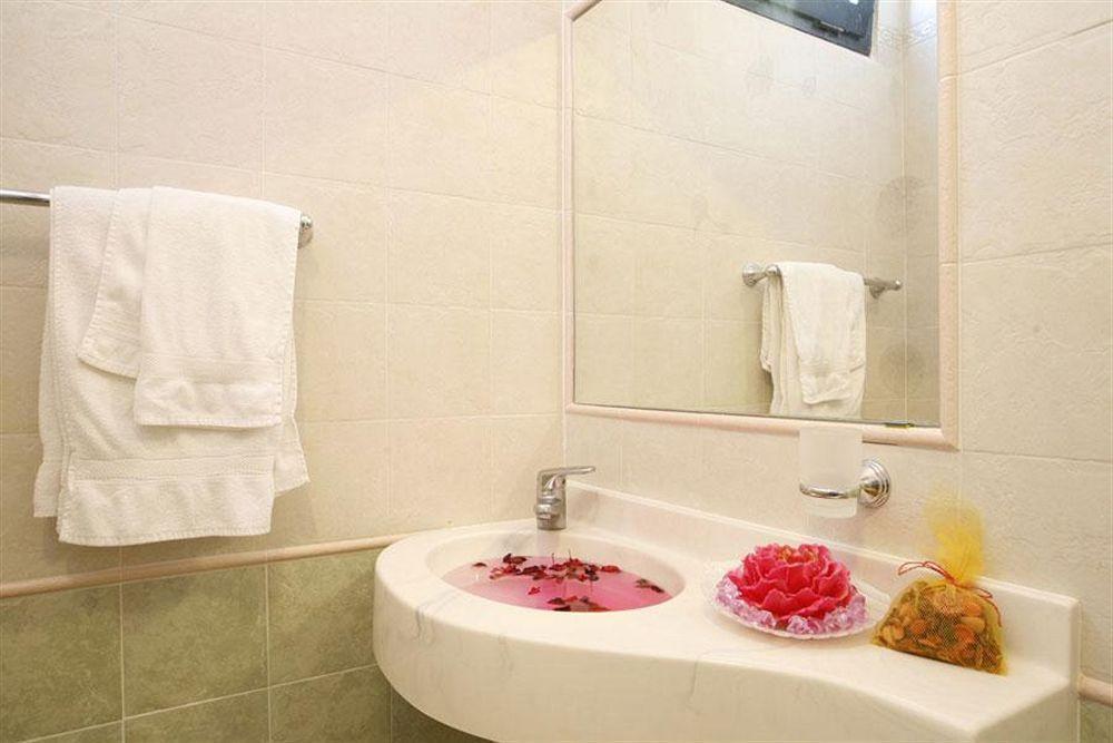 Hotel Teti เบลลาเรีย-อีเจอา มารีนา ภายนอก รูปภาพ